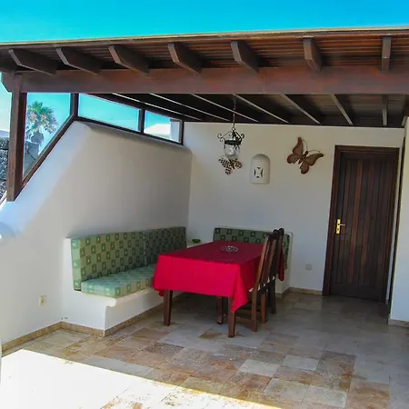 Eslanzarote Victoria, Heated Pool, Super Wifi, Sat Tv Villa *