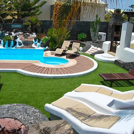 Eslanzarote Victoria, Heated Pool, Super Wifi, Sat Tv * Playa Blanca